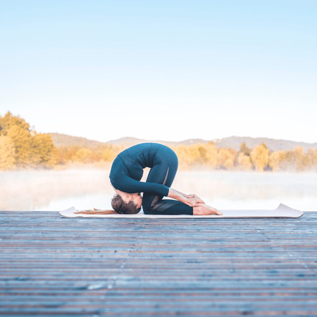 Rabbit Pose (Sasangasana) Rabbit Pose (Sasangasana) has the ability to help with hair growth